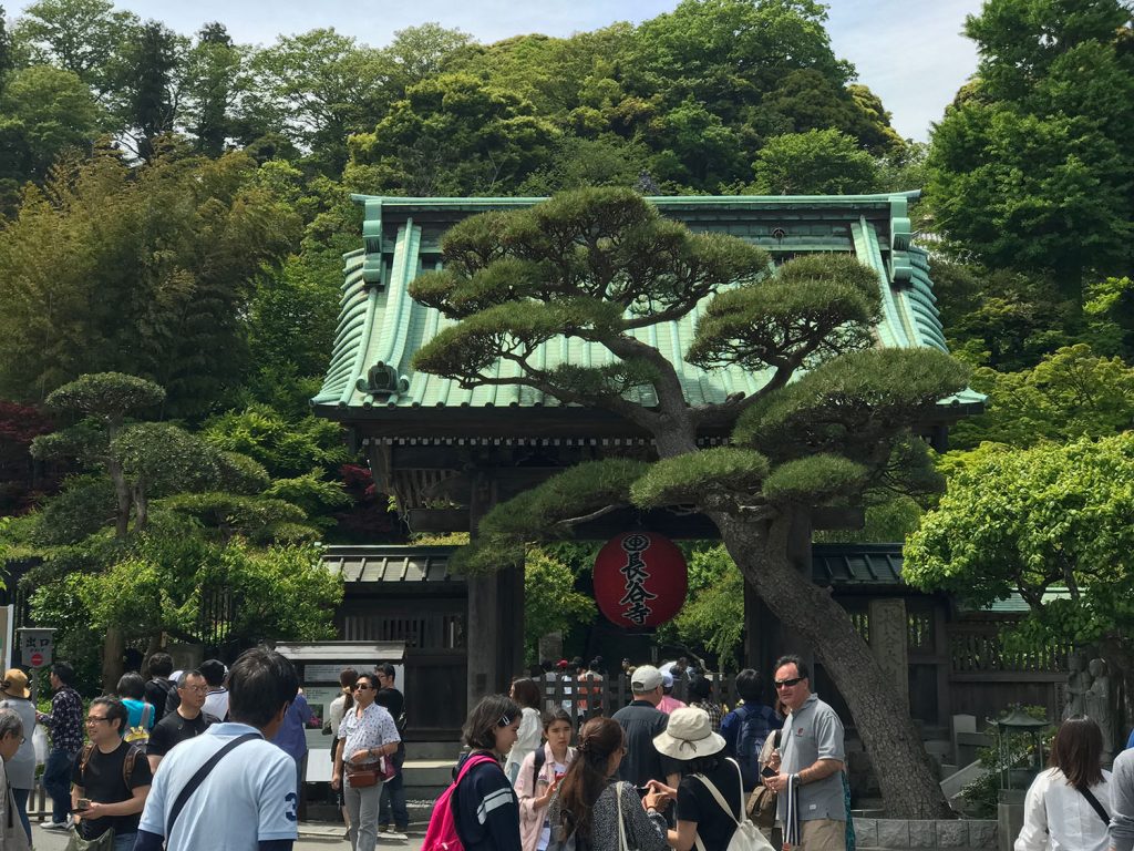 長谷寺の前を通過